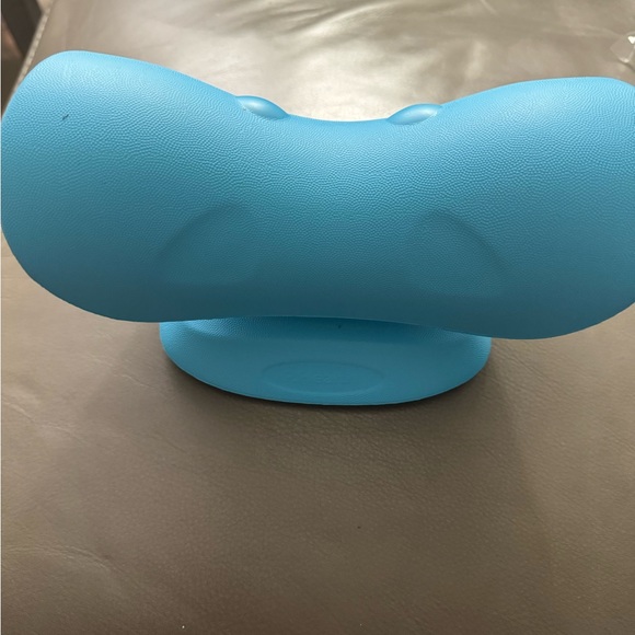 NWOT. RestCloud P.Health Neck and Shoulder Relaxer. - Picture 3 of 5